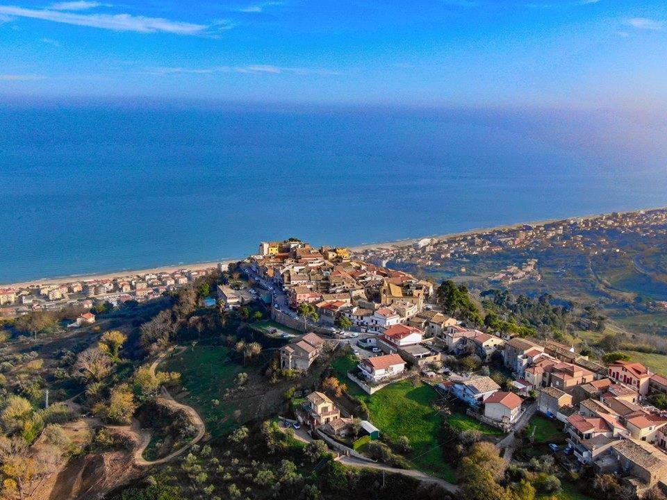 Relais Borgo sul Mare Ospitalità diffusa Silvi Paese Extérieur photo